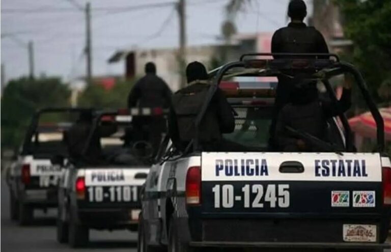 Encuentran muertos a tres hombres y una mujer, en Veracruz