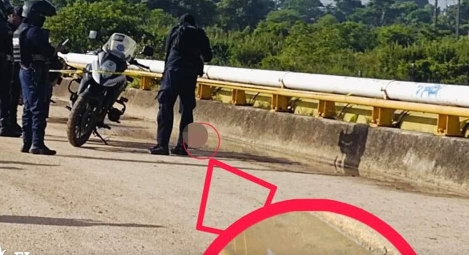 Cráneo abandonado en puente de la Nuevo Teapa–Cosoleacaque