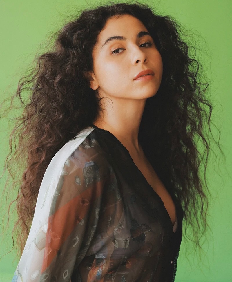 Entrevista a la cantautora coatepecana Silvana Estrada, ganadora de un Grammy Latino