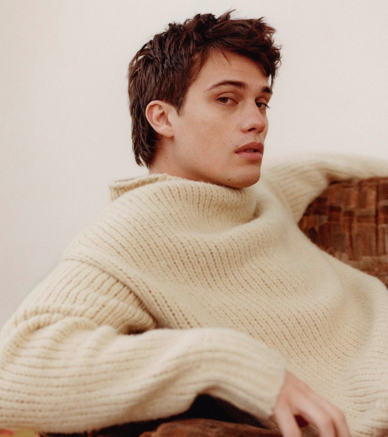 Nicholas Galitzine dice que perder su cuerpo de He-Man fue «deprimente» tras dejar la dieta